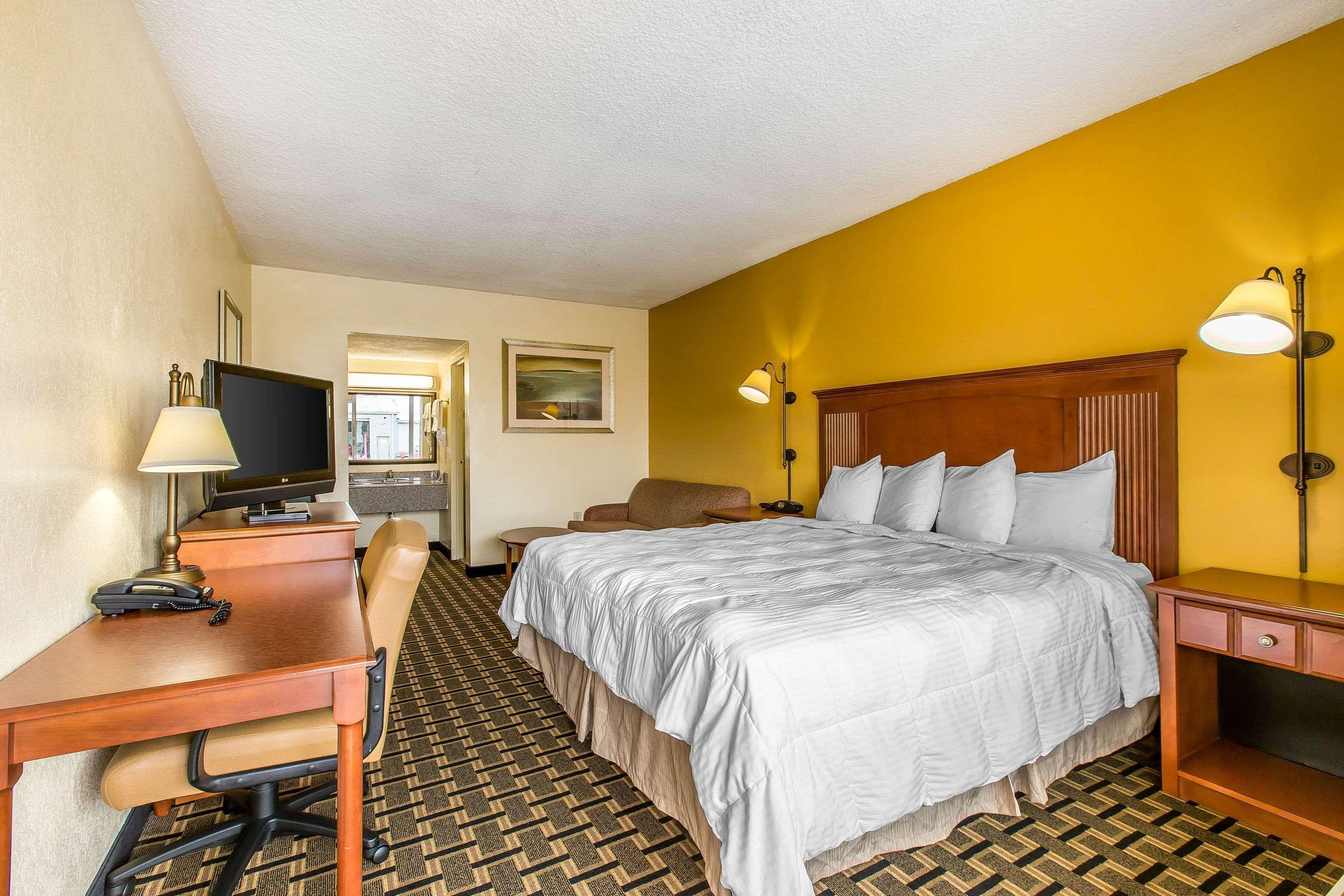 Econo Lodge Byron Eksteriør bilde