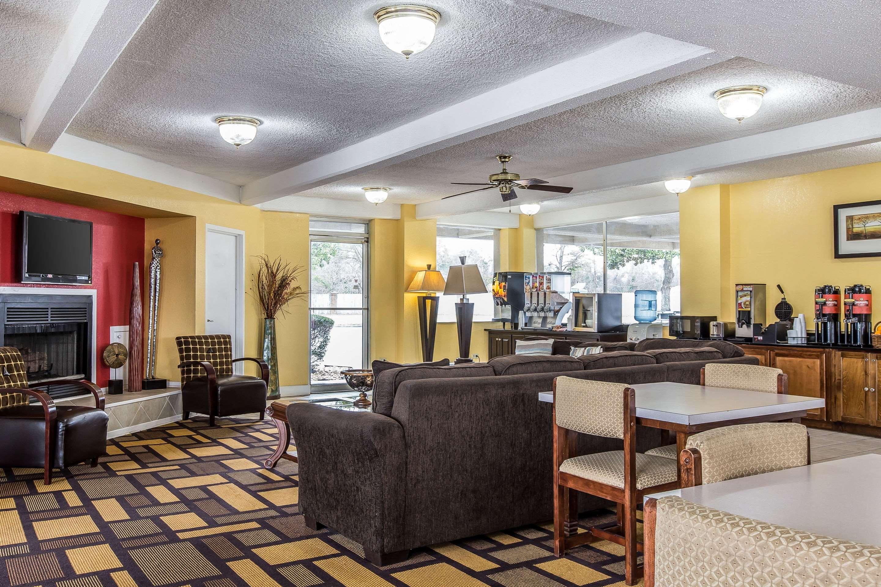 Econo Lodge Byron Eksteriør bilde