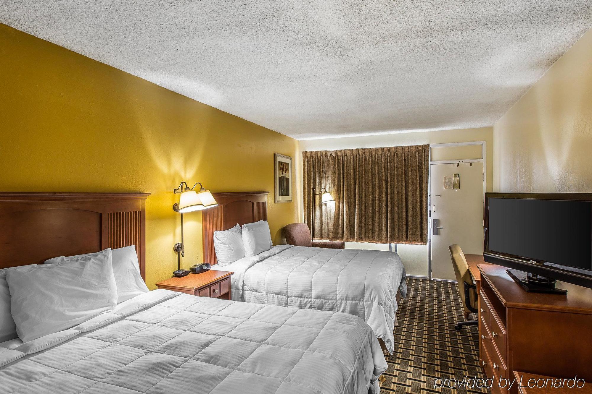 Econo Lodge Byron Eksteriør bilde