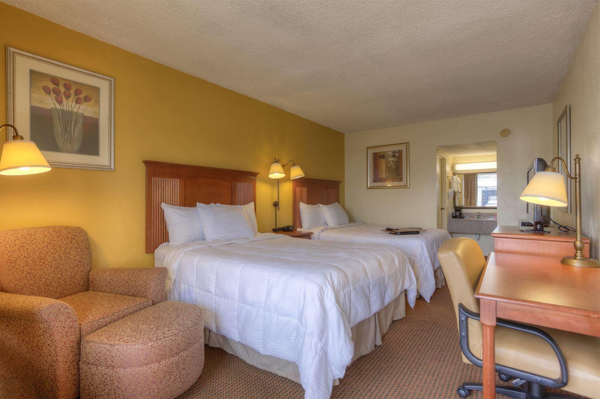 Econo Lodge Byron Eksteriør bilde